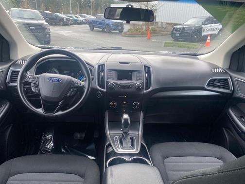 2018 Ford Edge SE