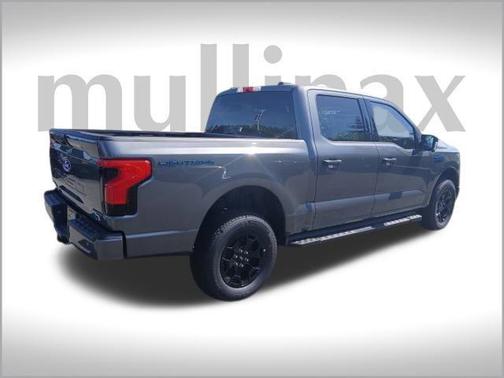 2025 Ford F-150 Lightning XLT