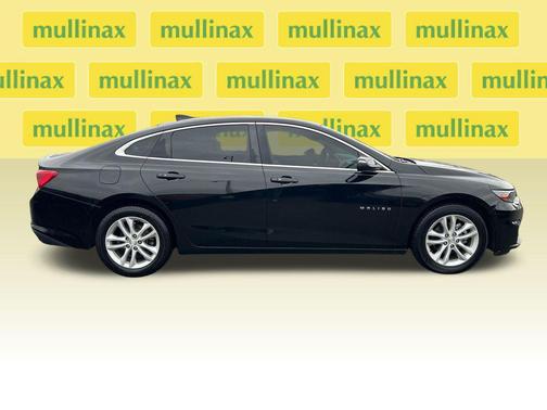 Mosaic Black Metallic 2017 Chevrolet Malibu 1LT