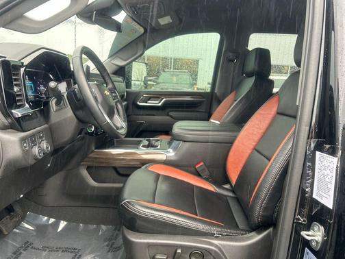 2024 Chevrolet Silverado 3500 LT