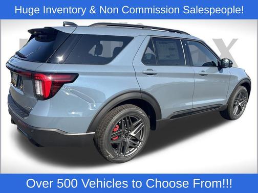 2025 Ford Explorer ST-Line