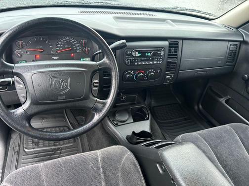 2003 Dodge Dakota Sport