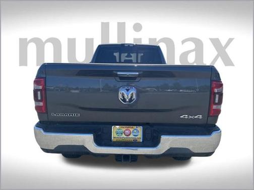 2022 RAM 2500 Laramie Crew Cab 4x4 8' Box