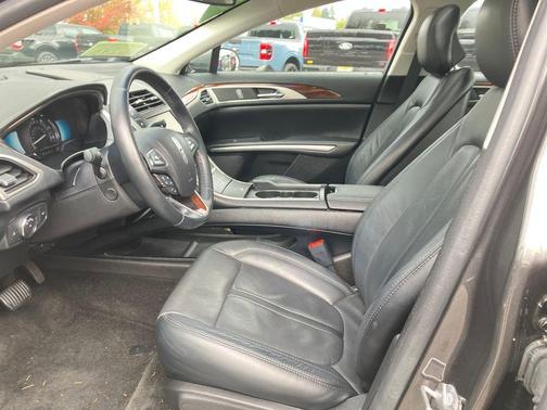 2015 Lincoln MKZ Hybrid Base