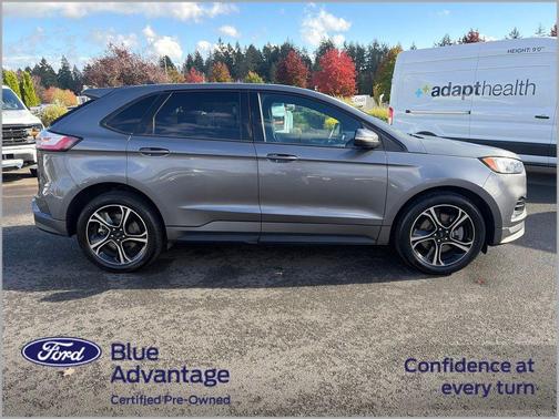 2022 Ford Edge ST