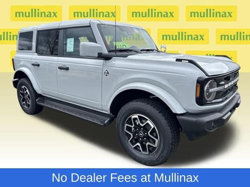 2026 Ford Bronco Outer Banks