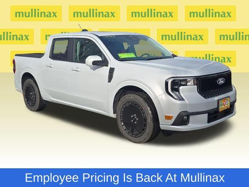 Space White Metallic 2026 Ford Maverick Lobo