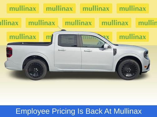 Space White Metallic 2026 Ford Maverick Lobo