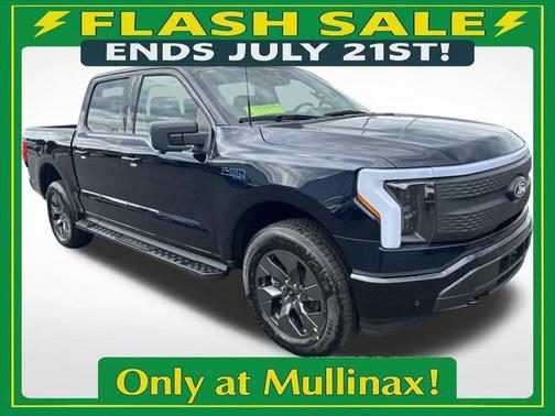 2025 Ford F-150 Lightning Flash