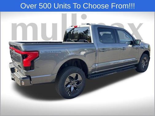 2025 Ford F-150 Lightning LARIAT