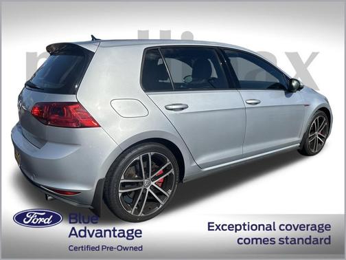 2017 Volkswagen Golf GTI 2.0T SE 4-Door