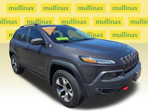 Granite Crystal Metallic Clearcoat 2015 Jeep Cherokee Trailhawk