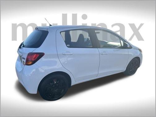 2016 Toyota Yaris L