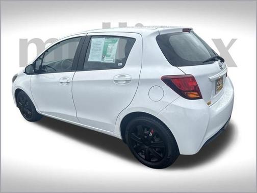 2016 Toyota Yaris L