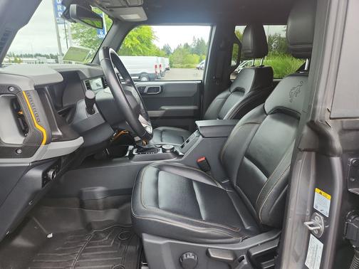 Carbonized Gray Metallic 2023 Ford Bronco Badlands