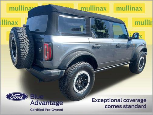 Carbonized Gray Metallic 2023 Ford Bronco Badlands