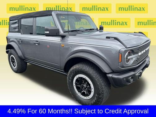 Carbonized Gray Metallic 2023 Ford Bronco Badlands