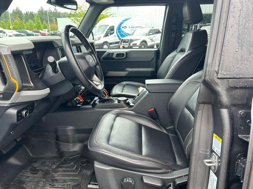 Carbonized Gray Metallic 2023 Ford Bronco Badlands