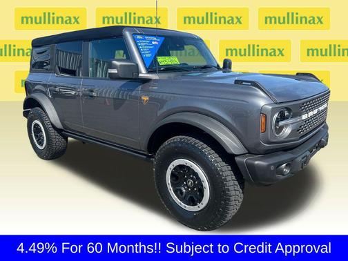 Carbonized Gray Metallic 2023 Ford Bronco Badlands