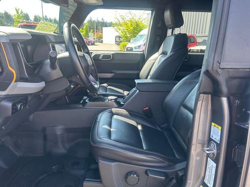 Carbonized Gray Metallic 2023 Ford Bronco Badlands