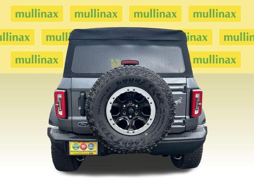 Carbonized Gray Metallic 2023 Ford Bronco Badlands