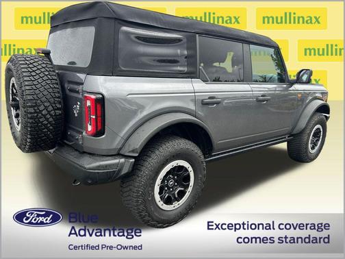Carbonized Gray Metallic 2023 Ford Bronco Badlands