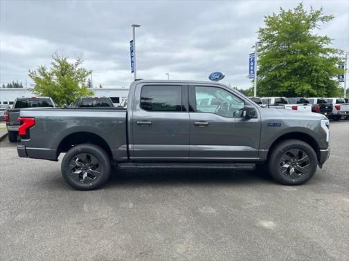 2025 Ford F-150 Lightning Flash