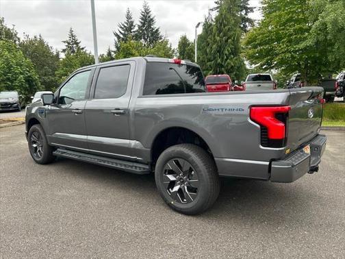 2025 Ford F-150 Lightning Flash