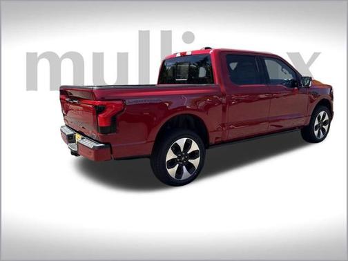 2025 Ford F-150 Lightning Platinum