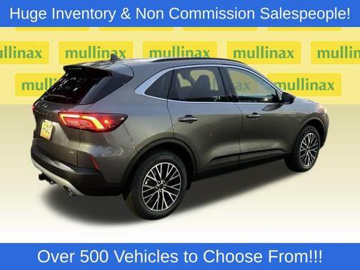 2025 Ford Escape PHEV SE