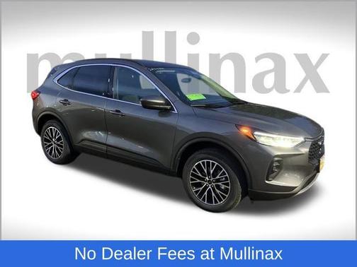 2025 Ford Escape PHEV SE