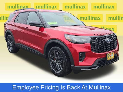 Rapid Red Metallic Tinted Clearcoat 2026 Ford Explorer ST-Line