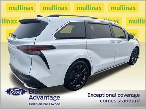 2023 Toyota Sienna XSE 7 Passenger