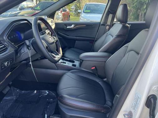 2025 Ford Escape ST-Line Elite