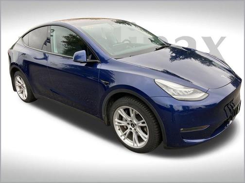 2022 Tesla Model Y Long Range Dual Motor All-Wheel Drive