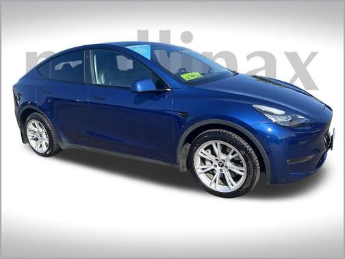 2022 Tesla Model Y Long Range Dual Motor All-Wheel Drive