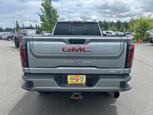 2024 GMC Sierra 2500 AT4