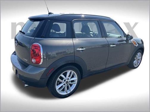 2012 MINI Cooper Countryman Base