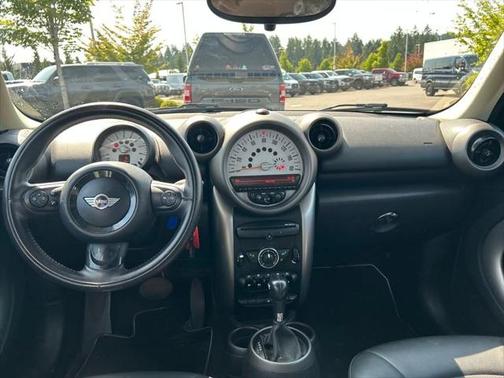 2012 MINI Cooper Countryman Base