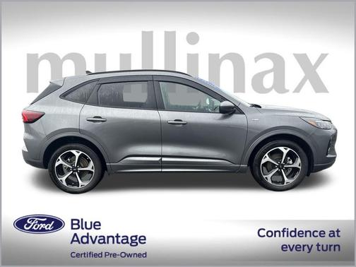 2023 Ford Escape ST-Line Elite