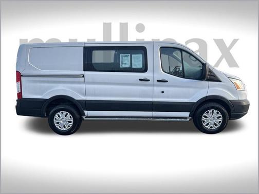 2017 Ford Transit-250 Base