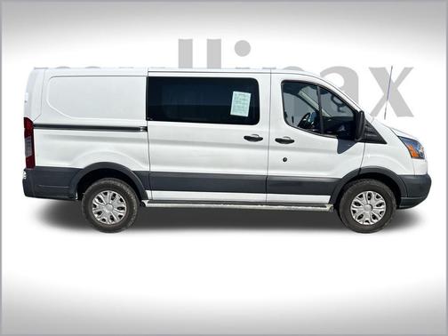 2017 Ford Transit-250 Base