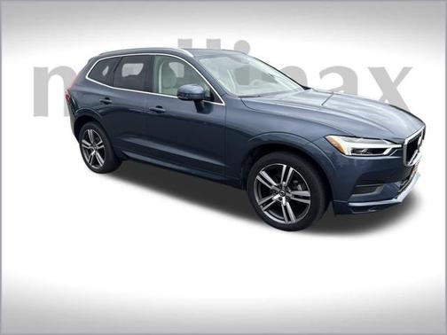 2020 Volvo XC60 T5 Momentum