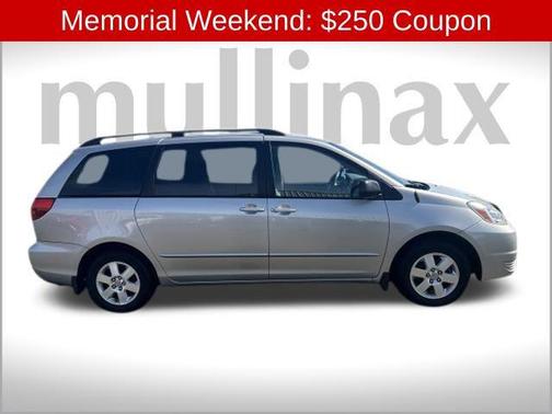 2005 Toyota Sienna LE