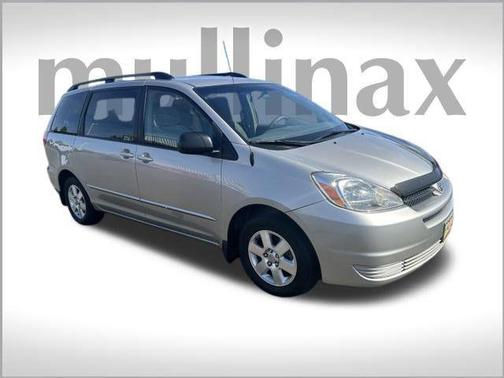 2005 Toyota Sienna LE