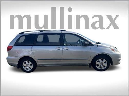 2005 Toyota Sienna LE