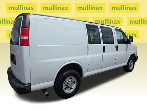 Summit White 2013 Chevrolet Express 2500 Work Van
