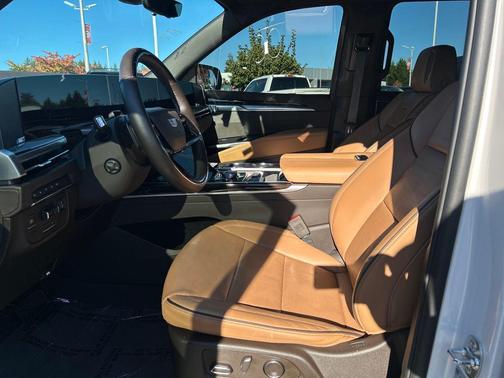 2025 Cadillac Escalade ESV Premium Luxury