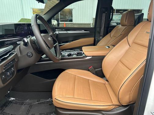2025 Cadillac Escalade ESV Premium Luxury