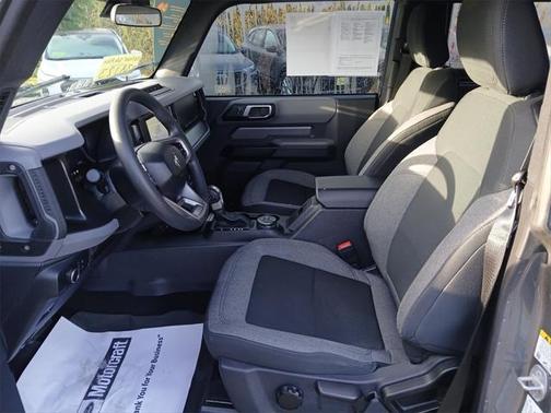 2021 Ford Bronco Base